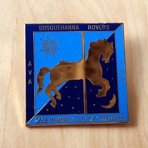 Vintage Susquehanna Rovers Brooch Pin 2002 Hershey Walkfest Carousel Horse IVV